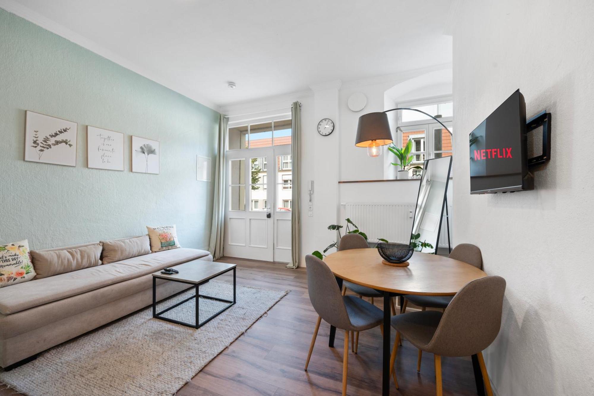 Backhome - Business&Family - Fantastische Schlosslage, Smarttv, Netflix, 50Qm, 24H Checkin - Apartment 1 Лудвигсбург Екстериор снимка
